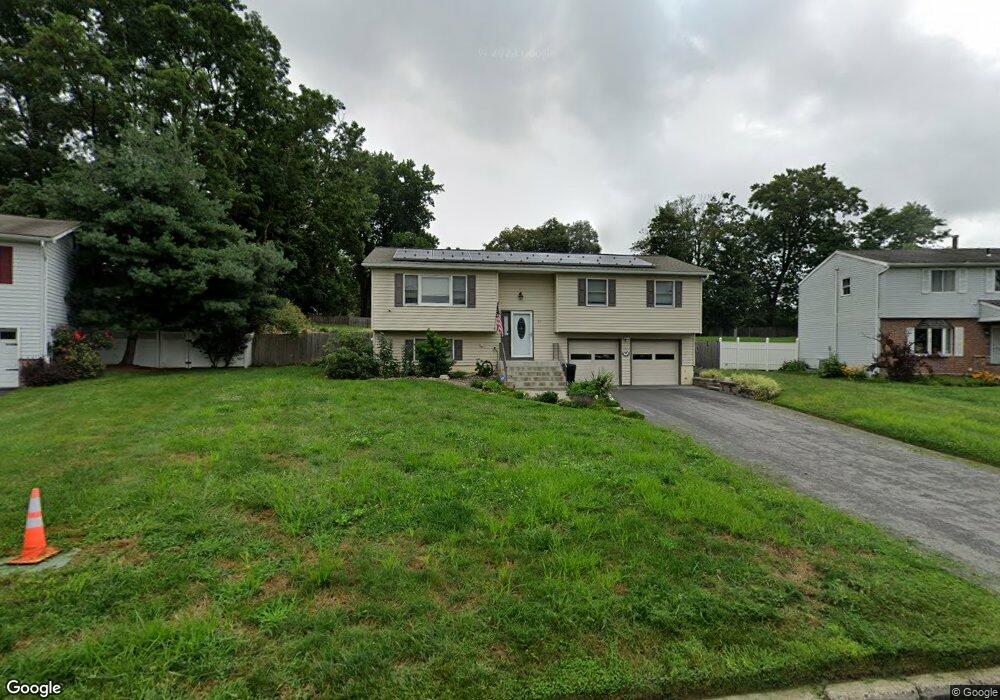 22 Guernsey Dr, New Windsor, NY 12553 - photo 1