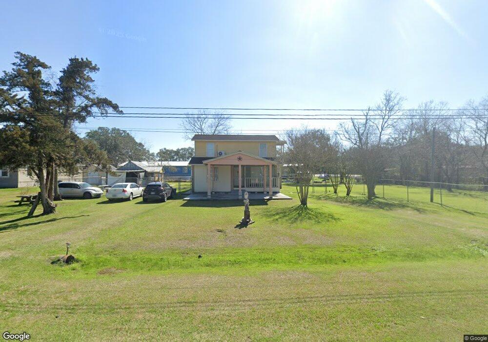 18815 Dunbar Cir, Alvin, TX 77511 - photo 1