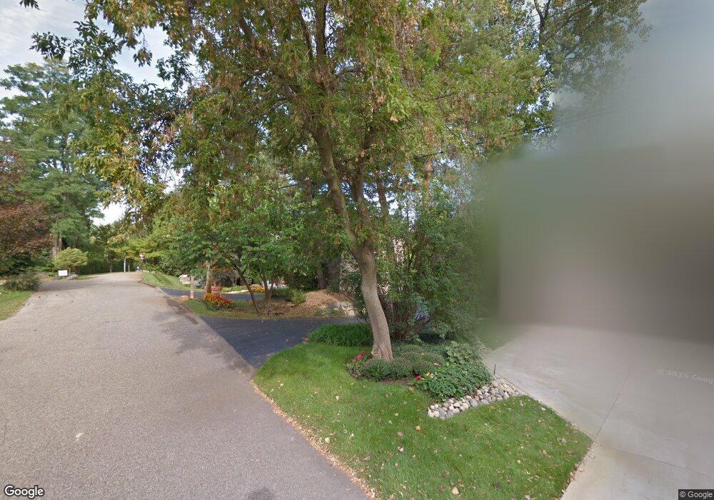 6286 North Shore Dr, West Bloomfield, MI 48324 - photo 1