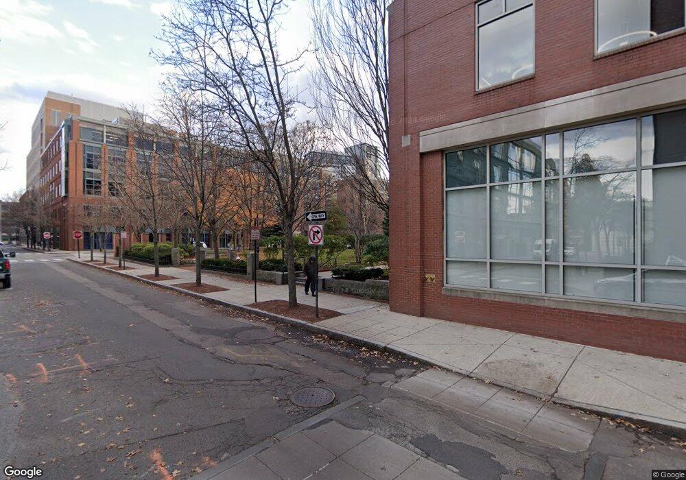 112 Franklin St unit 2, Cambridge, MA 02139 - photo 1