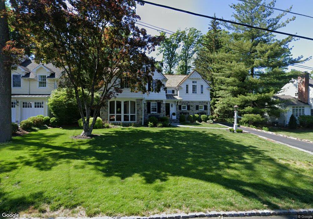 44 Edgewood Rd, Chatham, NJ 07928 - photo 1