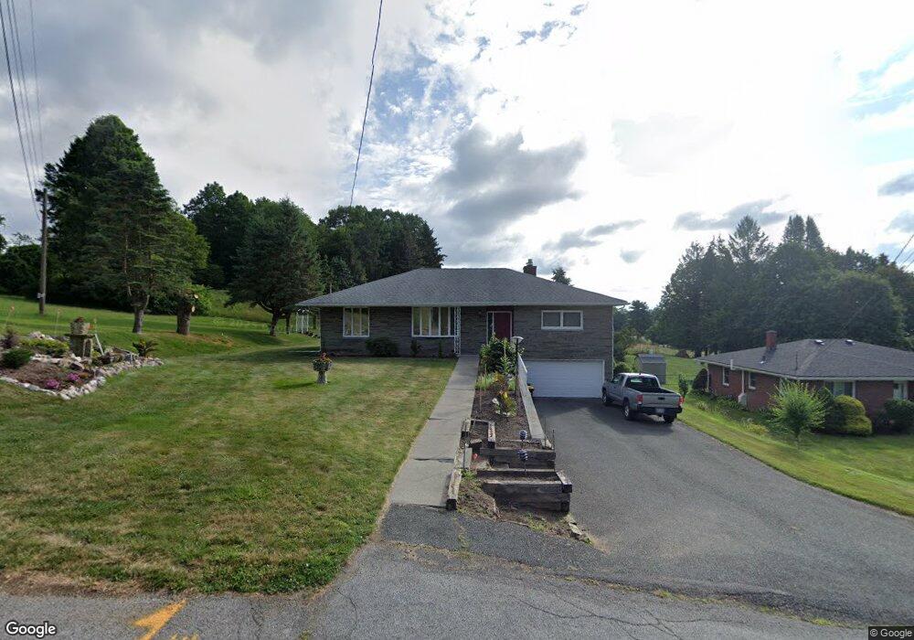 10 Mohawk Ave, Troy, NY 12180 - photo 1