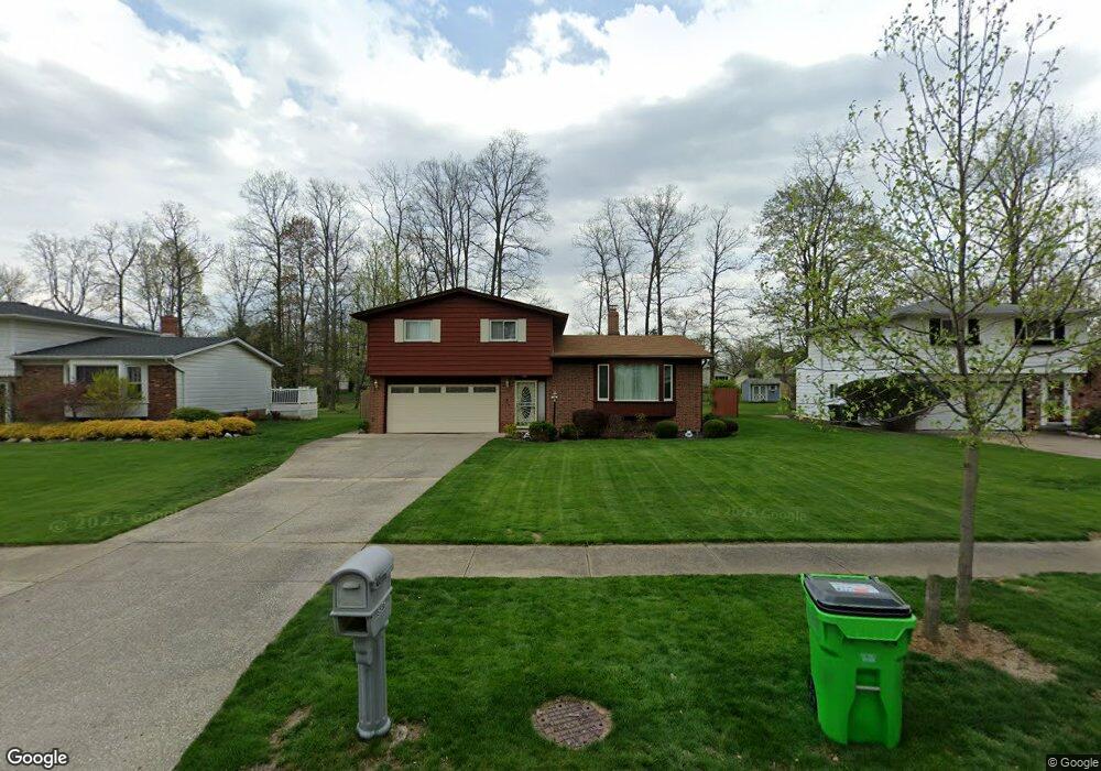 5379 Holly Rd, Bedford, OH 44146 - photo 1