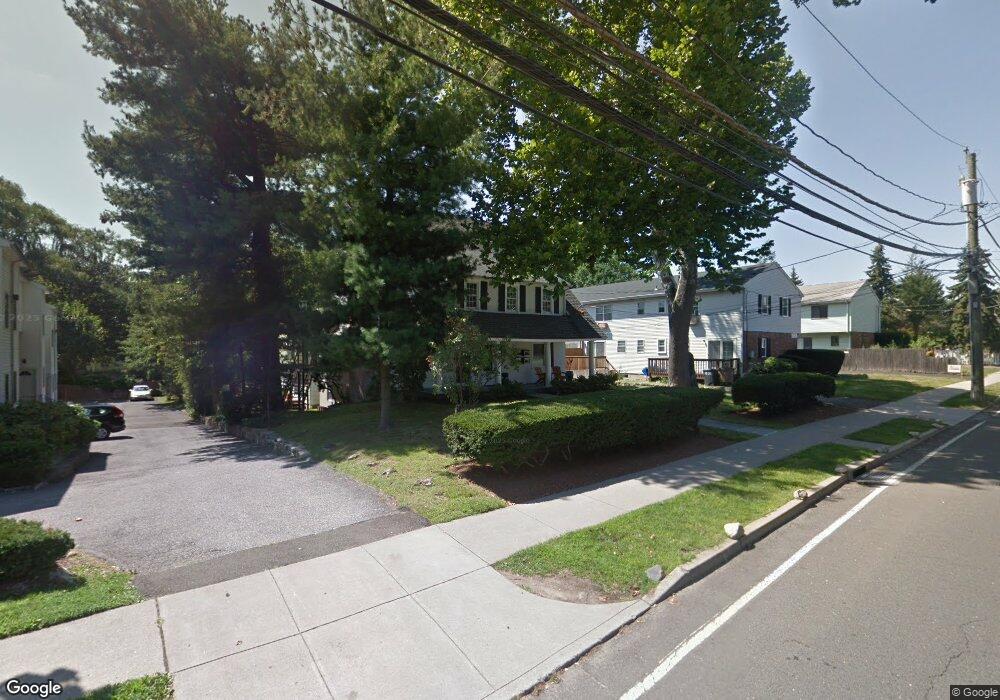 426 Courtland Ave unit 2, Stamford, CT 06906 - photo 1