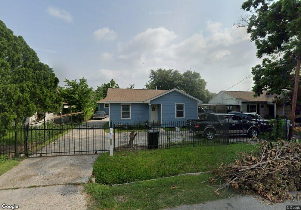 817 E Rogers St, Houston, TX 77022 - photo 1