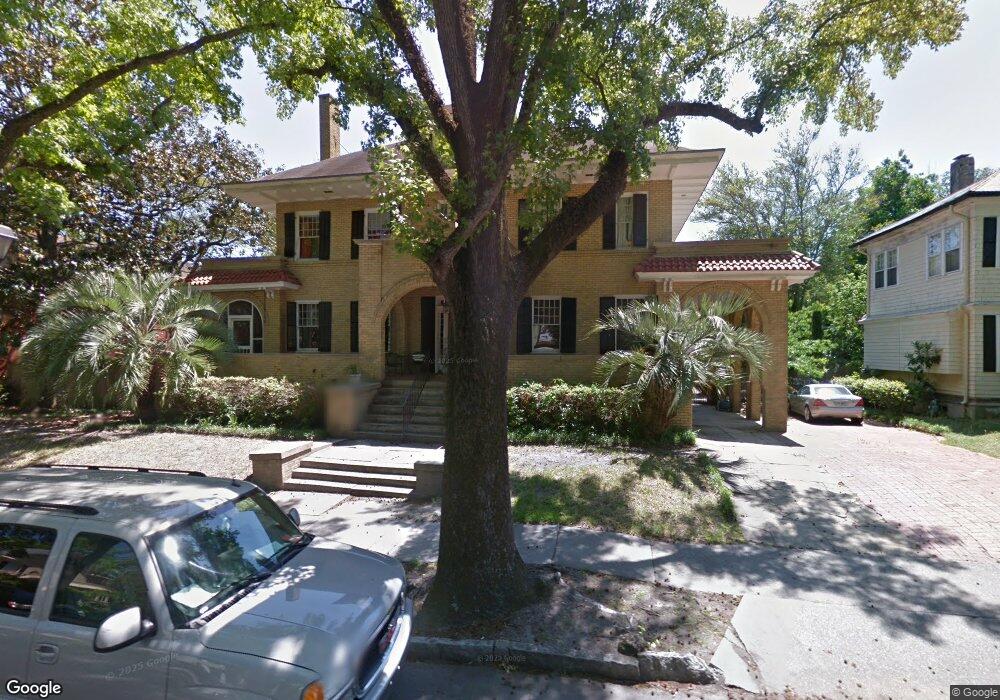 125 E 45th St, Savannah, GA 31405 - photo 1