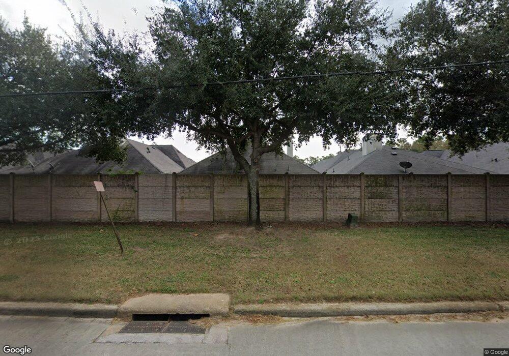 15811 Collinsville Dr, Tomball, TX 77377 - photo 1