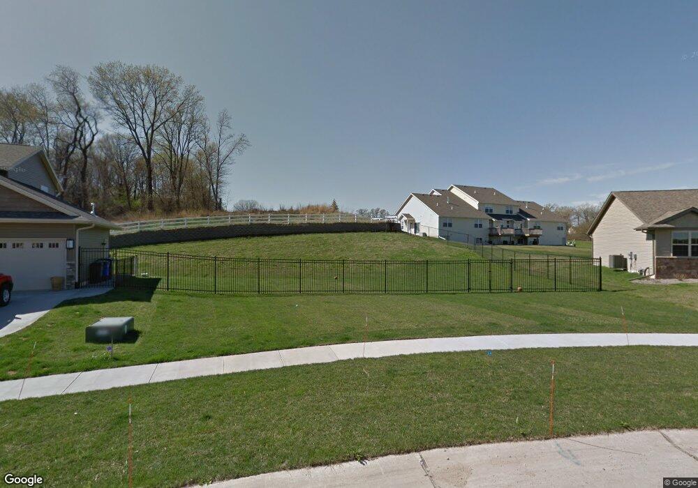 1709 Pioneer Ct SE, Cedar Rapids, IA 52403 - photo 1