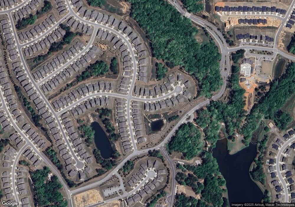 204 Silver Ct, Hoschton, GA 30548 - photo 1