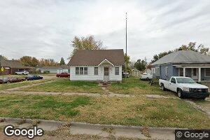 451 W 5th St, Hoisington, KS 67544