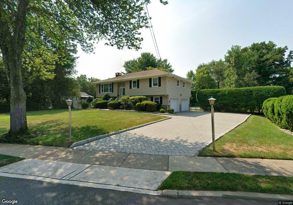 116 Ivanhoe Dr, Paramus, NJ 07652 - photo 1