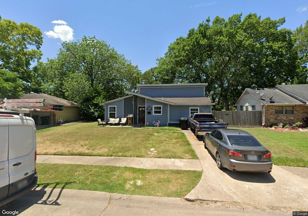 10902 Stover St, Houston, TX 77075 - photo 1