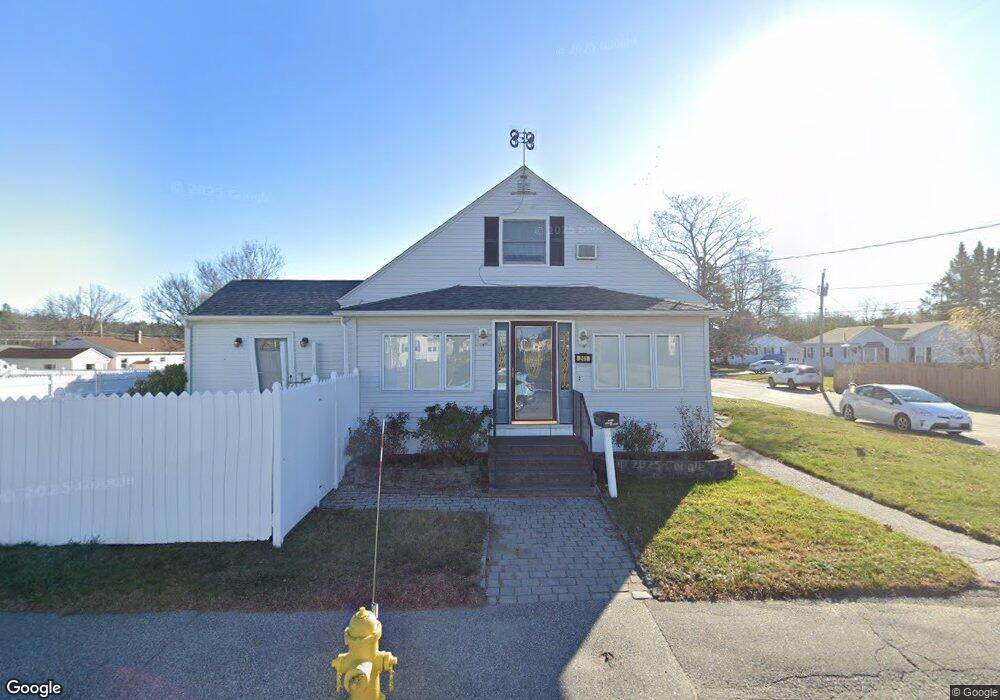 241 Hill St, Biddeford, ME 04005 - photo 1