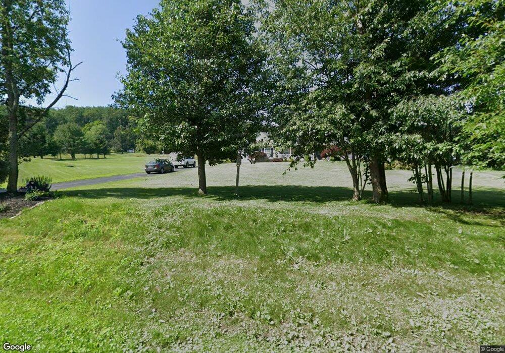 6540 Hoffman Ln, Coopersburg, PA 18036 - photo 1