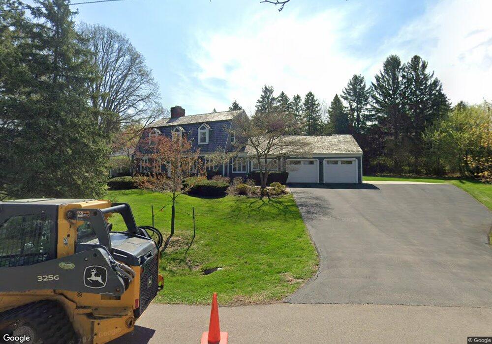 1811 Lakeview Ct, Bloomfield Hills, MI 48304 - photo 1