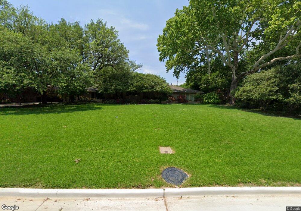 3855 W Bay Cir, Dallas, TX 75214 - photo 1