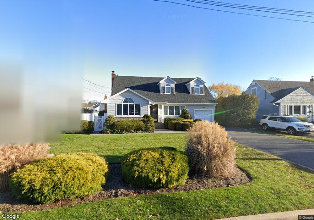 875 Old Britton Rd, North Bellmore, NY 11710 - photo 1