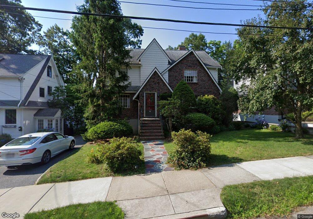 60 Rowena Rd, Newton Center, MA 02459 - photo 1