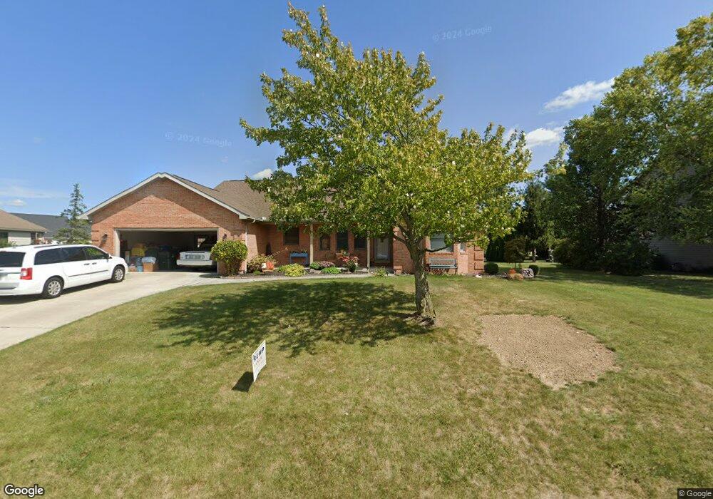 2134 Larkspur Dr, Lima, OH 45807 - photo 1