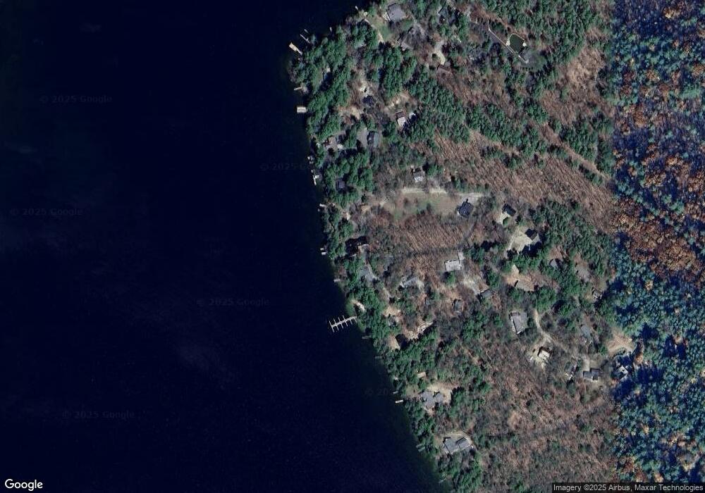 76 Mandalay Rd, Wolfeboro, NH 03894 - photo 1