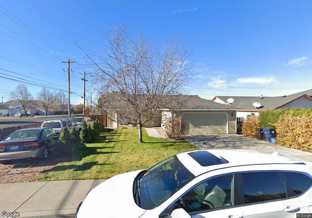 1607 NE 7th St, Redmond, OR 97756 - photo 1