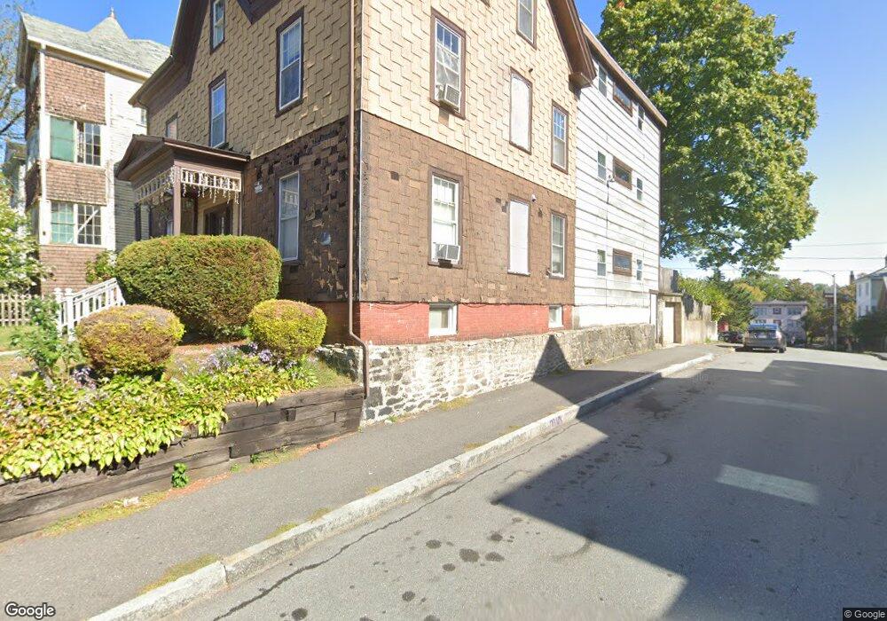 31 Gates St, Worcester, MA 01610 - photo 1