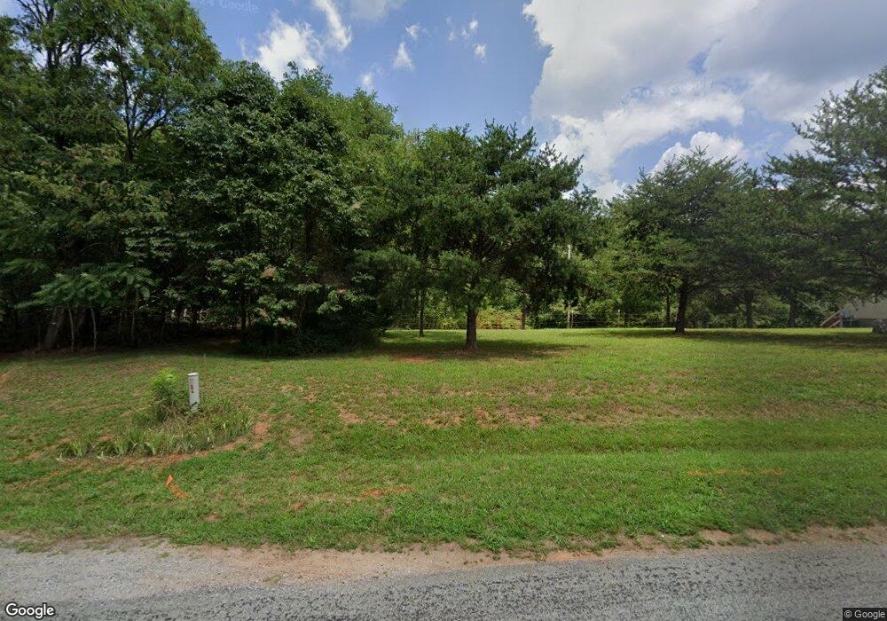 960 N Maple Rd, Callands, VA 24530 - photo 1