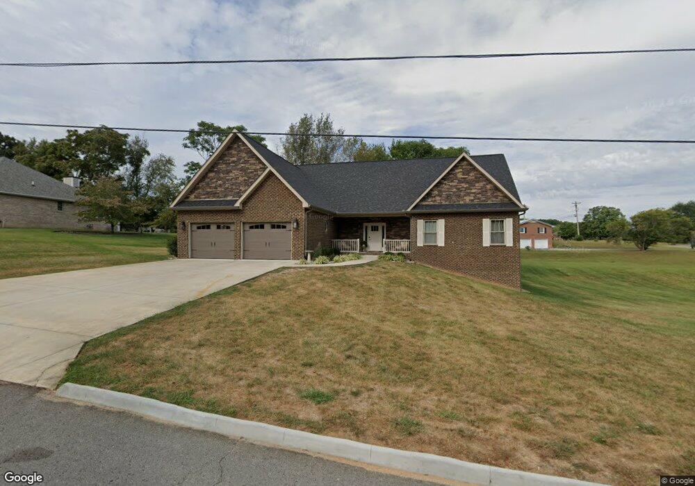 407 S Plantation Dr, Cookeville, TN 38506 - photo 1