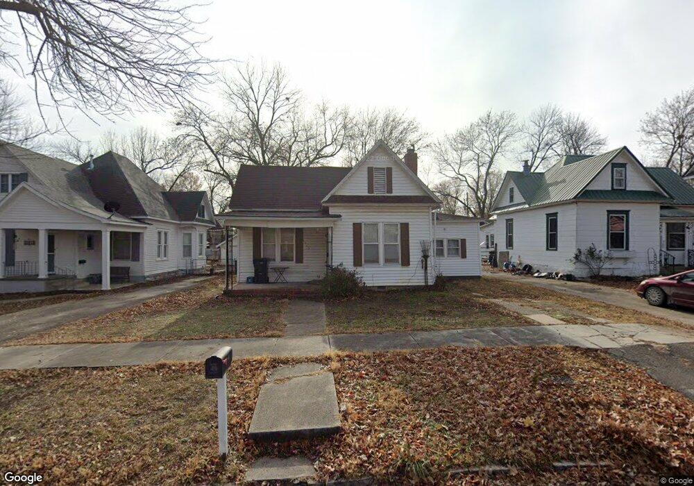 1312 Grand Ave, Parsons, KS 67357 - photo 1