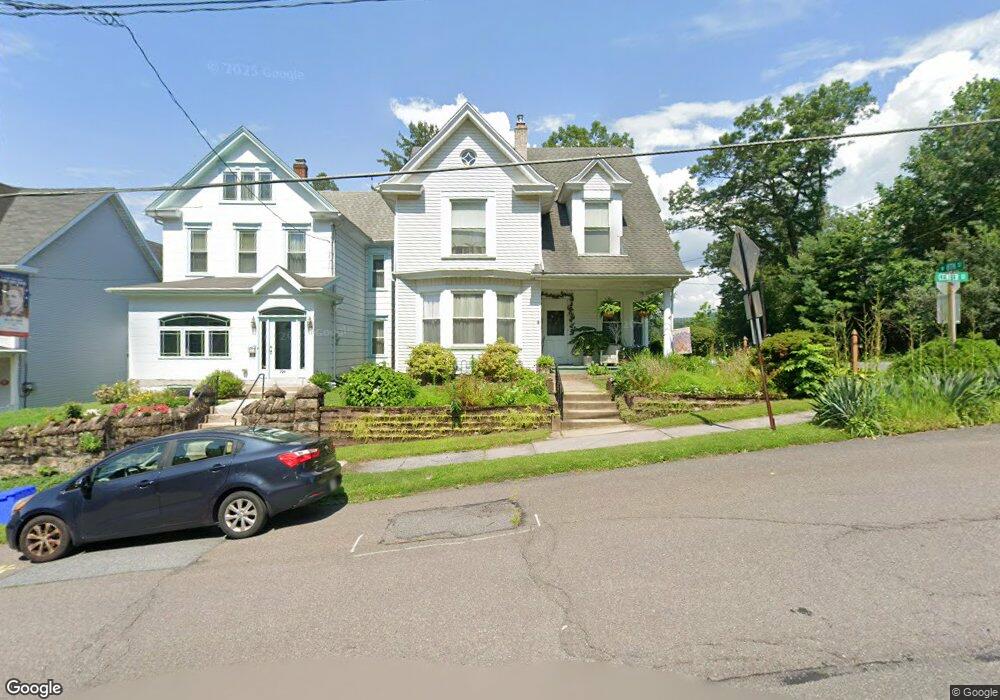 731 Center St, Jim Thorpe, PA 18229 - photo 1