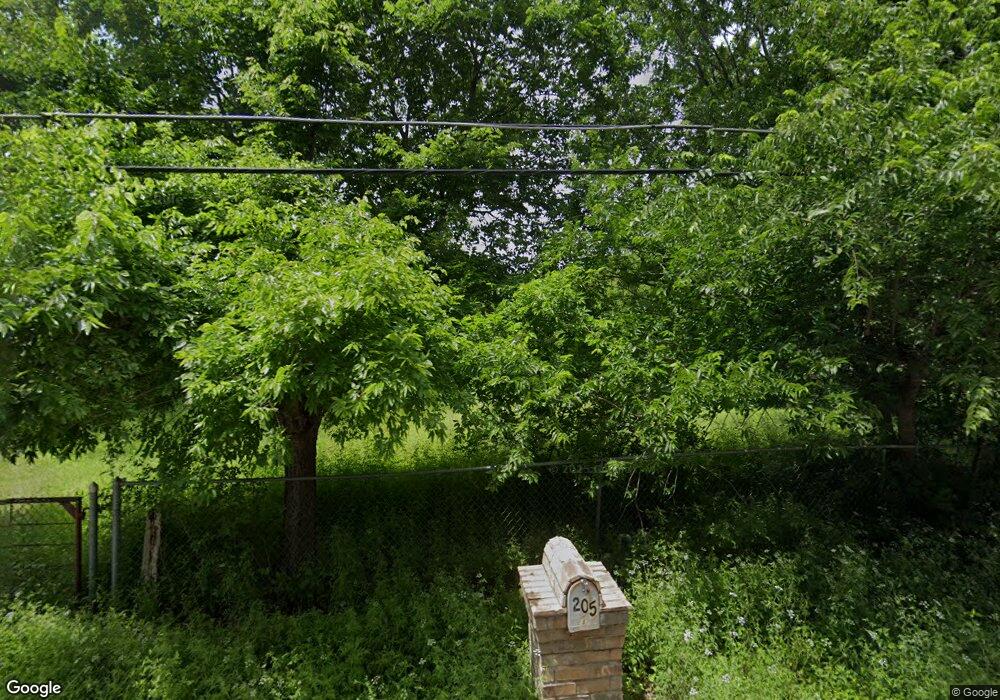 205 Cleveland St, Cleburne, TX 76031 - photo 1