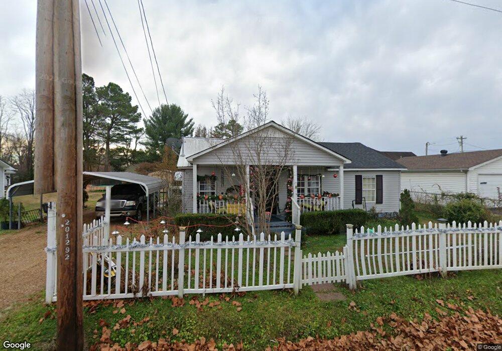 209 W Coffee St, Manchester, TN 37355 - photo 1