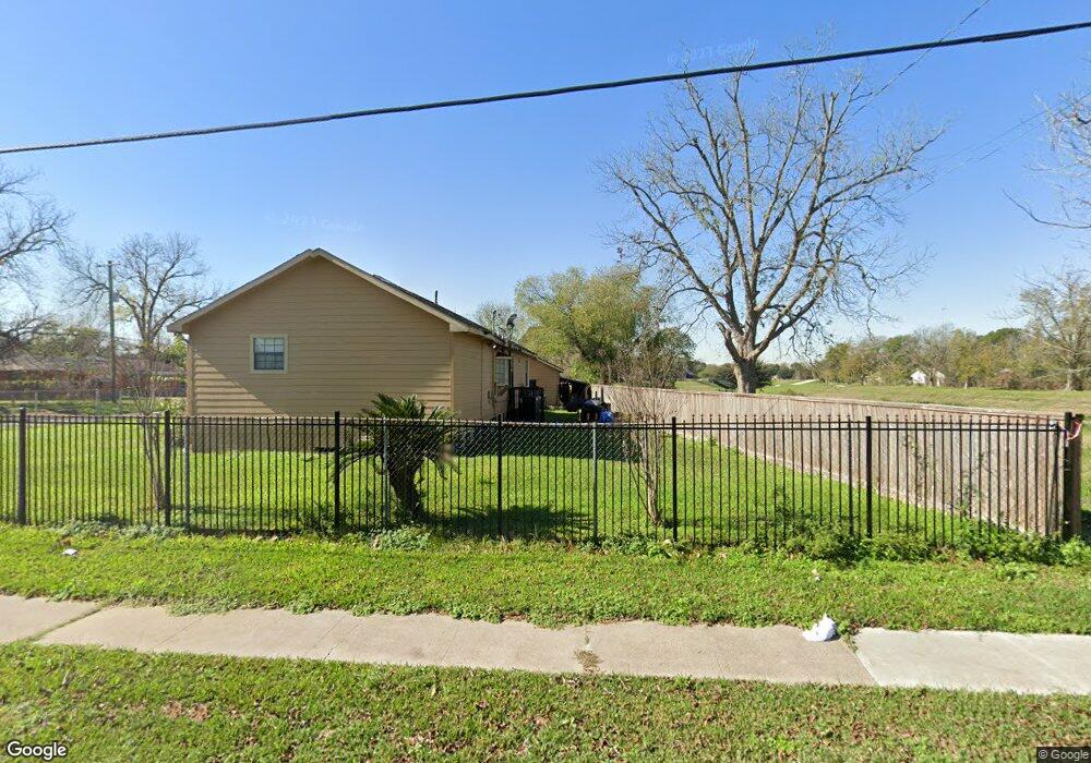 5005 Wipprecht St, Houston, TX 77026 - photo 1