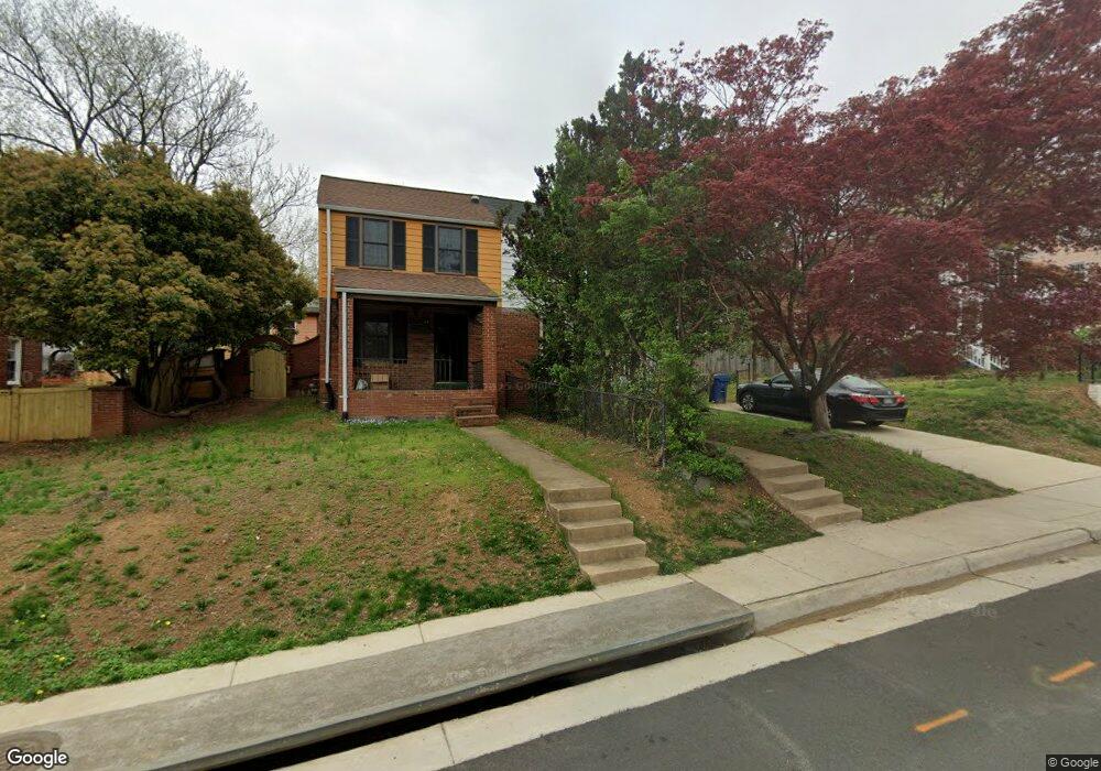 5857 Edgehill Dr, Alexandria, VA 22303 - photo 1