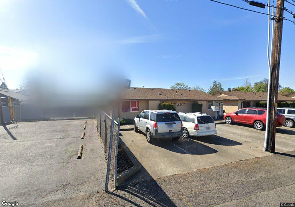 20 S 8th St, Central Point, OR 97502 - photo 1