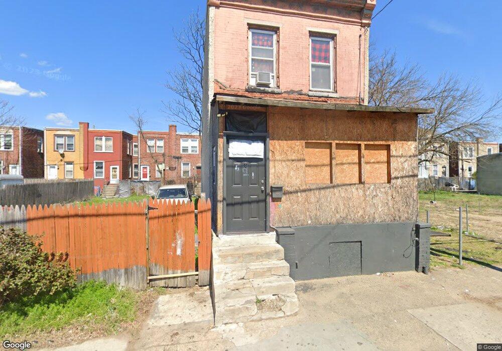 621 Bailey St, Camden, NJ 08102 - photo 1