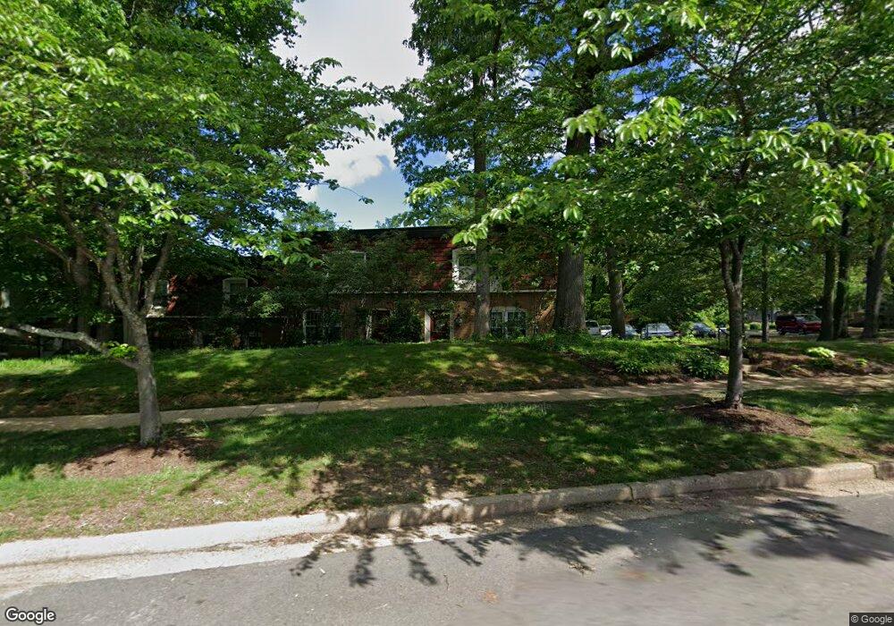 8229-G Kings Charter Ln, Springfield, VA 22152 - photo 1