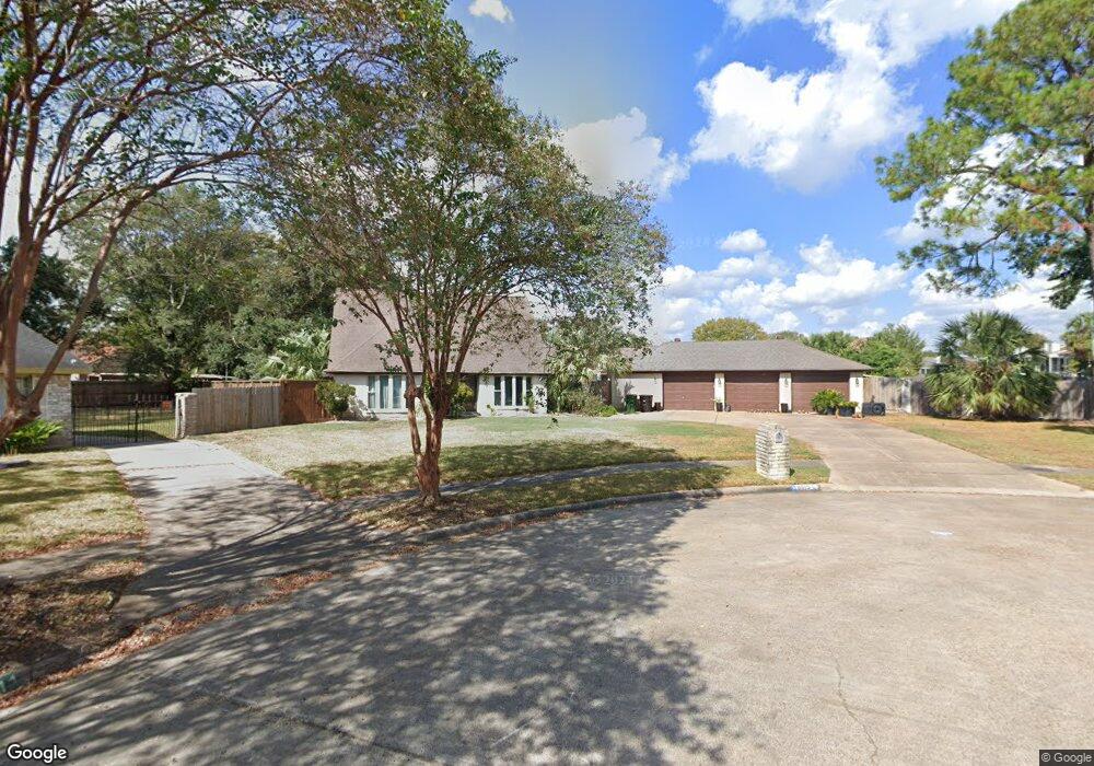 8015 Pardue Ct, Houston, TX 77088 - photo 1