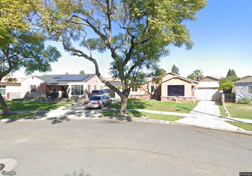 857 W Kemp Ct, Compton, CA 90220 - photo 1