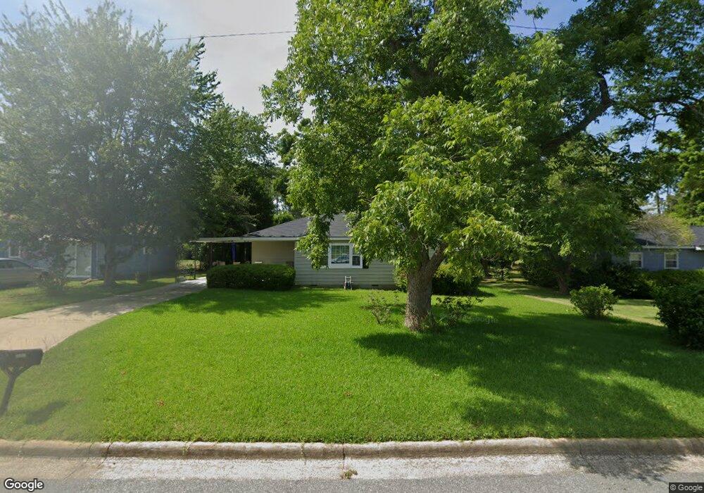 1712 W Highland Ave, Albany, GA 31707 - photo 1