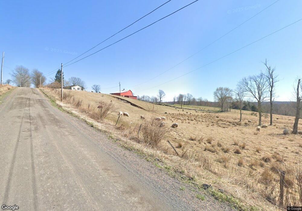 85 Stove Pipe Rd, Waymart, PA 18472 - photo 1