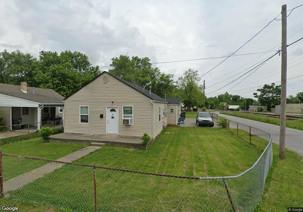 2202 Jollissaint Ave, New Albany, IN 47150 - photo 1