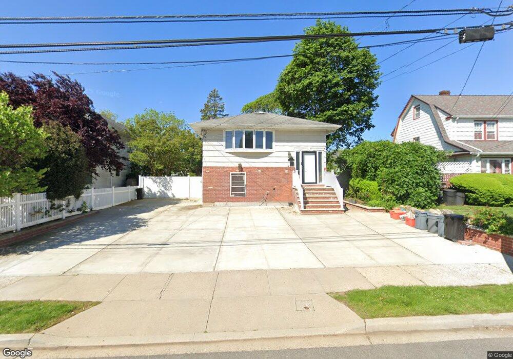 80 Maplewood St, West Hempstead, NY 11552 - photo 1