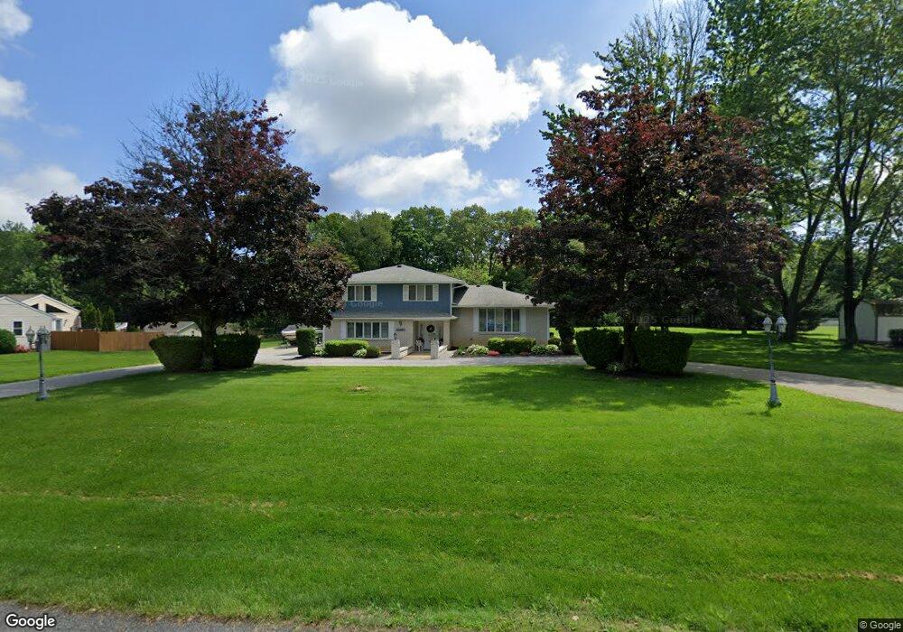 5769 Eastview Dr, New Franklin, OH 44216 - photo 1