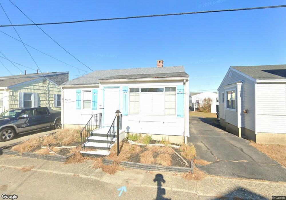 14 Tuttle Ave, Hampton, NH 03842 - photo 1