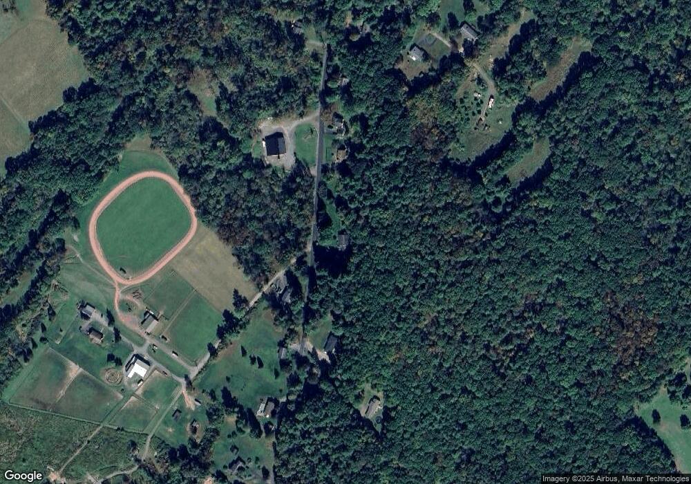 1282 Mountain View Dr, Dallas, PA 18612 - photo 1