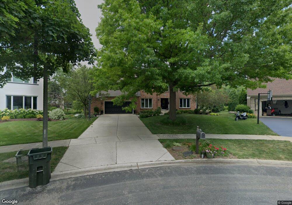 2082 Persimmon Ct, Naperville, IL 60565 - photo 1