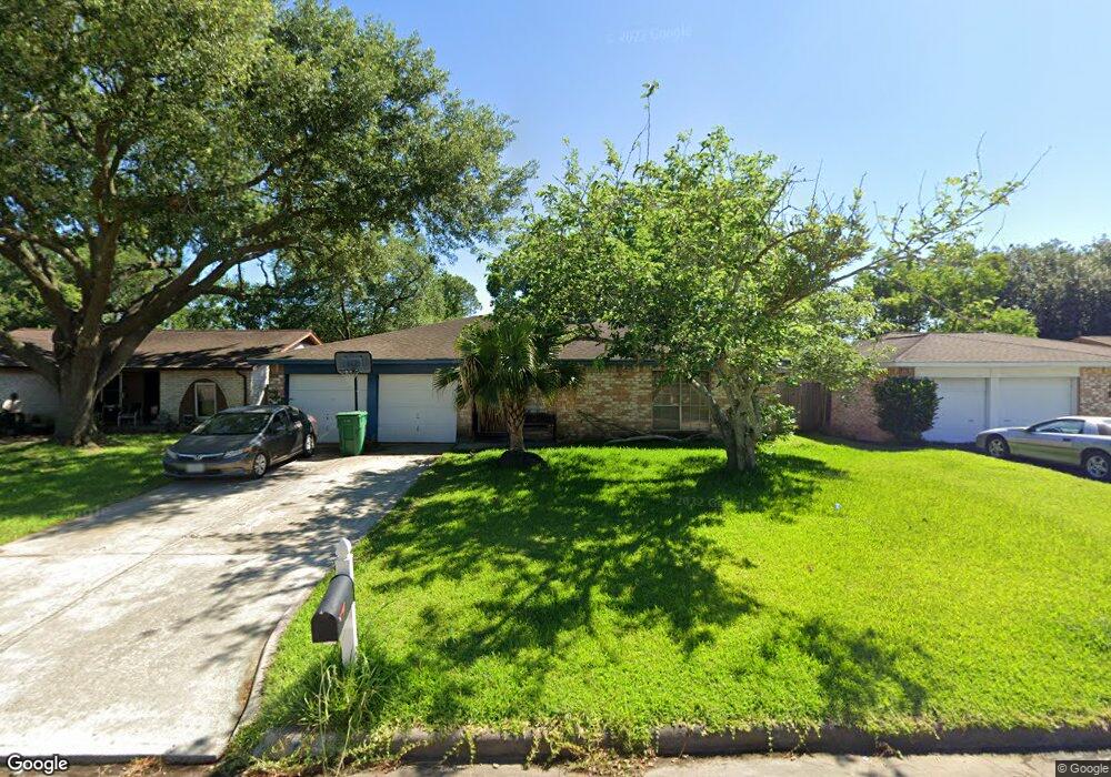 16627 Tibet Rd, Friendswood, TX 77546 - photo 1