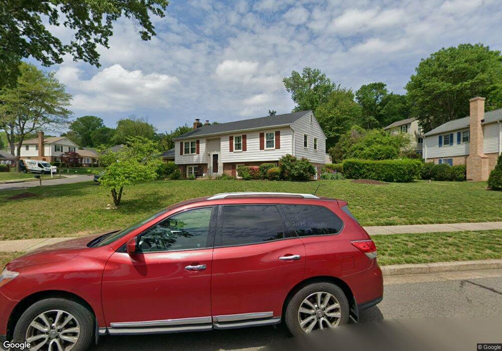 6909 Lamp Post Ln, Alexandria, VA 22306 - photo 1