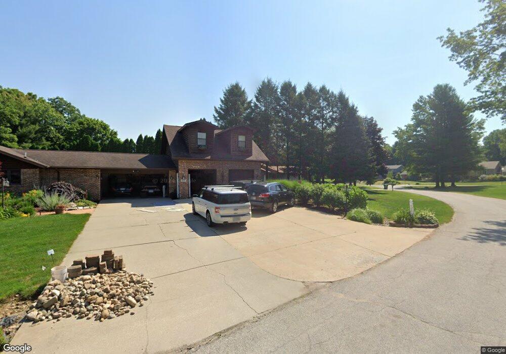 1621 N Pine Ridge Dr, La Porte, IN 46350 - photo 1